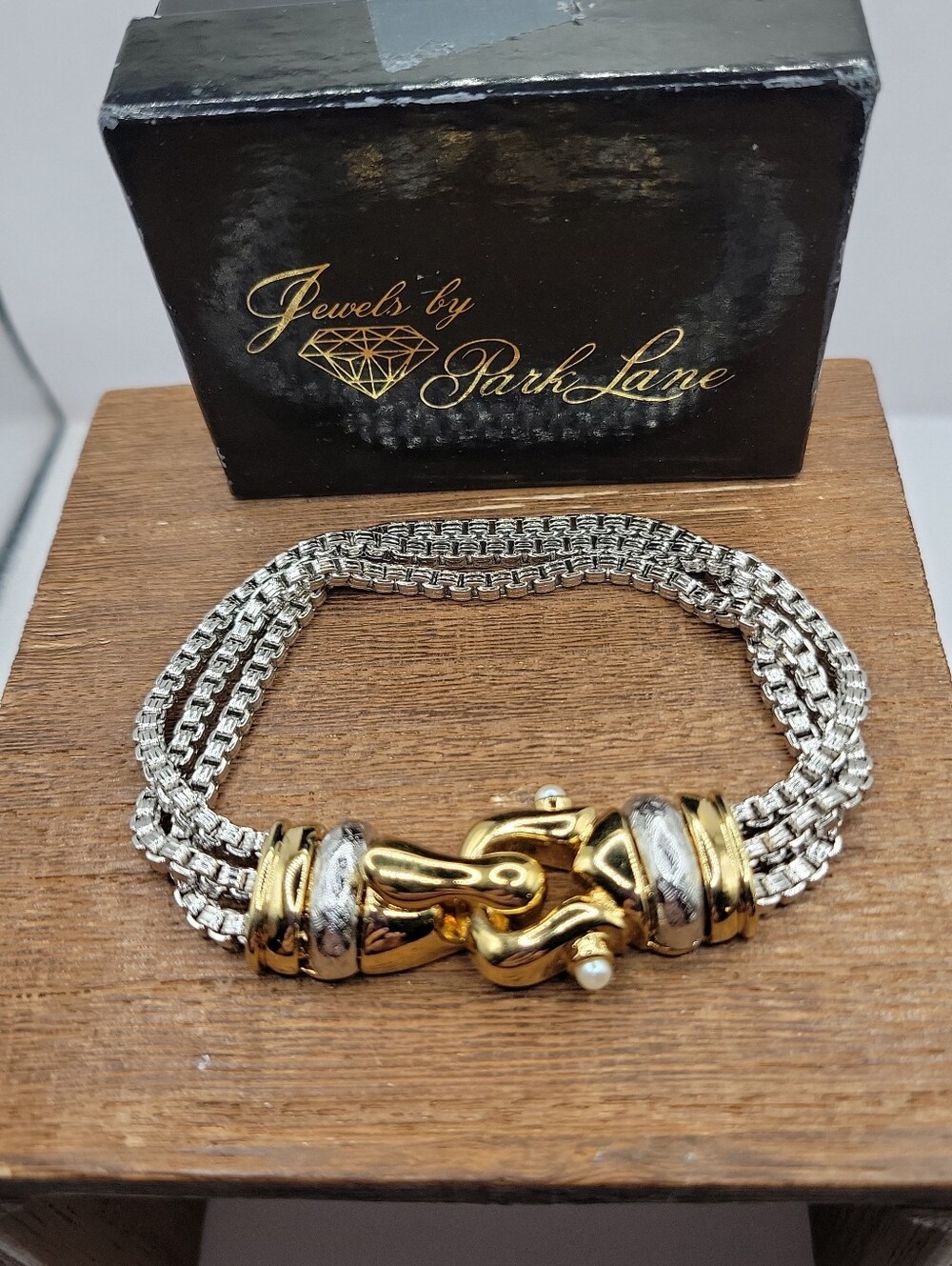 Vintage Park Lane Two-Tone Multi-Strand Chain Bracelet with Magnet Clasp 7 In. - Picture 3 of 6